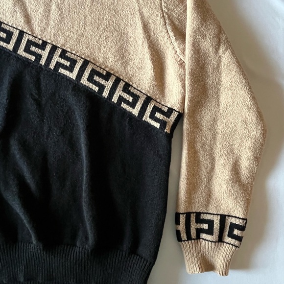 SHEIN Black and Tan Crew Neck Sweater - Picture 2 of 5
